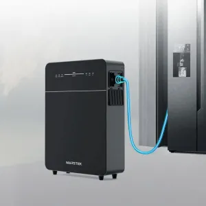 Marstek Venus E 3.0 als stekkerbatterij aangesloten op het stopcontact